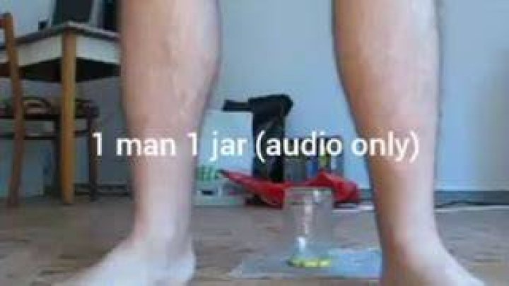 1 Man 1 Jar Video Viral, What Man Doing With A Glass Jar