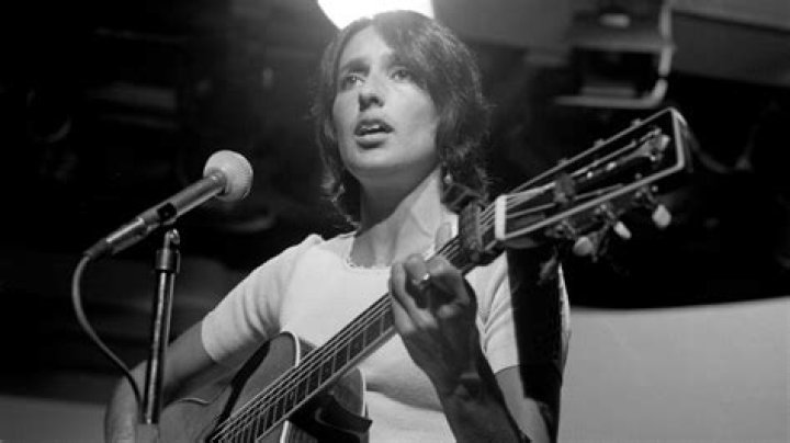 14 Joan Baez songs that prove she's the OG folk rocker British GQ
