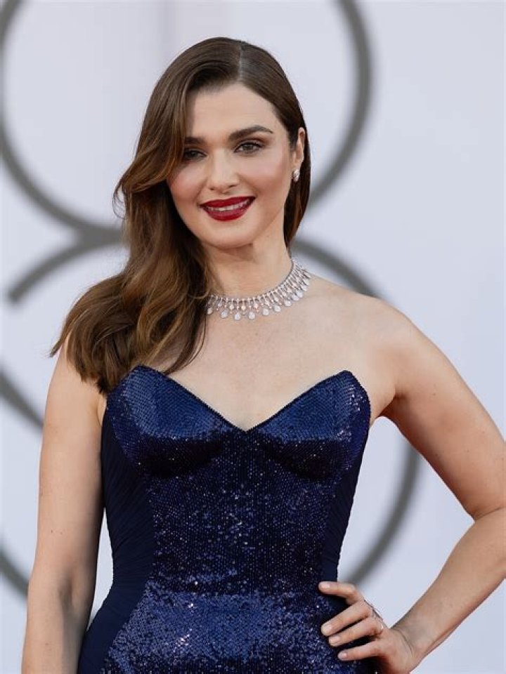 14 Reasons Why Rachel Weisz Is Our Favorite Jewish Mom Kveller