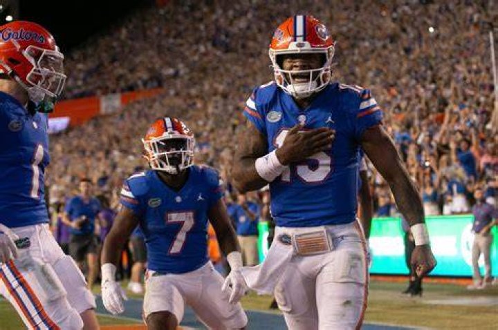 2023 NFL mock draft Las Vegas Raiders select cornerback Christian