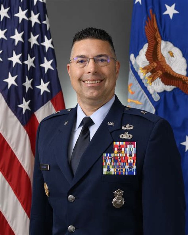 220422FFD7420434 U.S. Air Force Maj. Ryan Yingling, U.S&hellip; Flickr