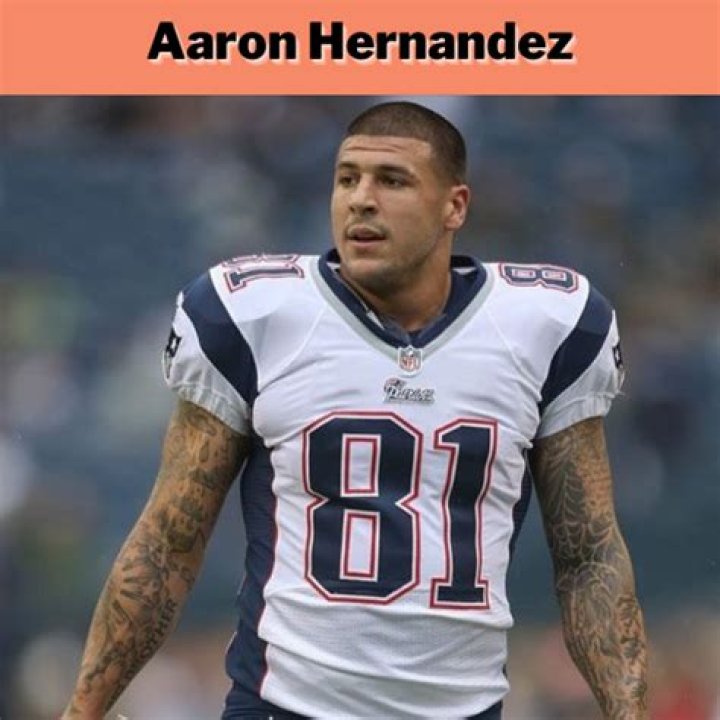 Aaron Hernandez Wiki Young, Photos, Ethnicity & Gay or Straight