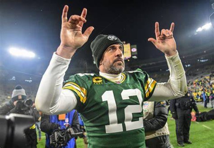 Aaron Rodgers Contract Guaranteed Manuel Spencer News