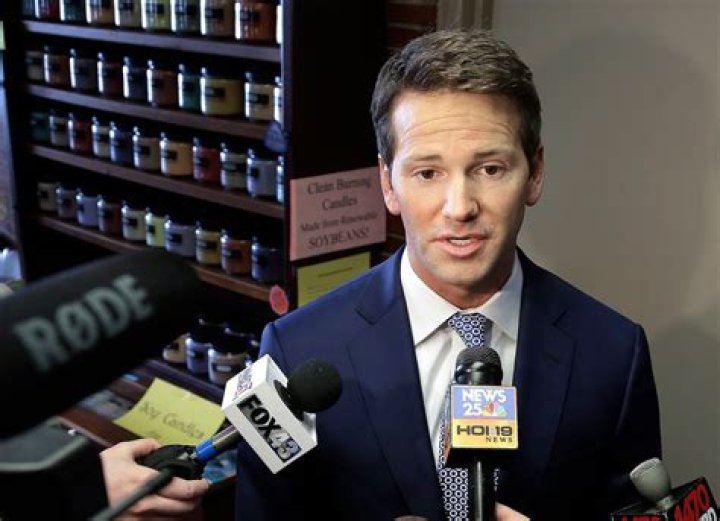 Aaron Schock strikes deal to have corruption case dropped POLITICO