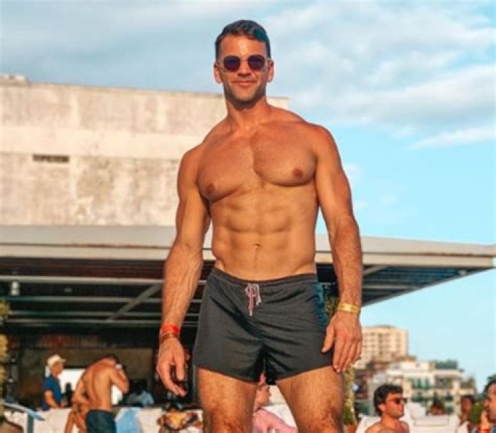 Aaron Schock Wiki, Bio, Age, Height, Net Worth, Family, Partner