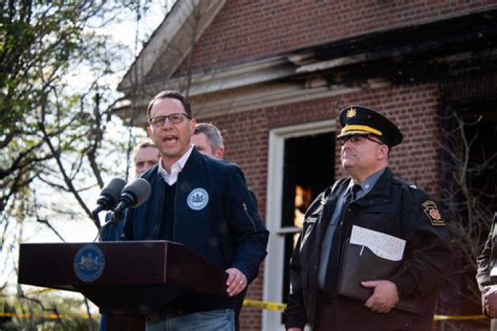 Accused Capitol rioter seen with Pelosi's nameplate surrenders