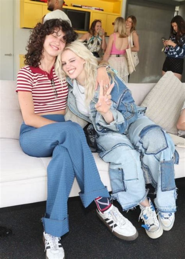 Actor Rene&eacute; Rapp Is Dating TikTok Star Alissa Carrington Autostraddle