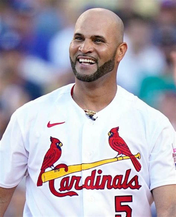 Albert Pujols' Wife Discovered Brain Tumor In October, Months Before He
