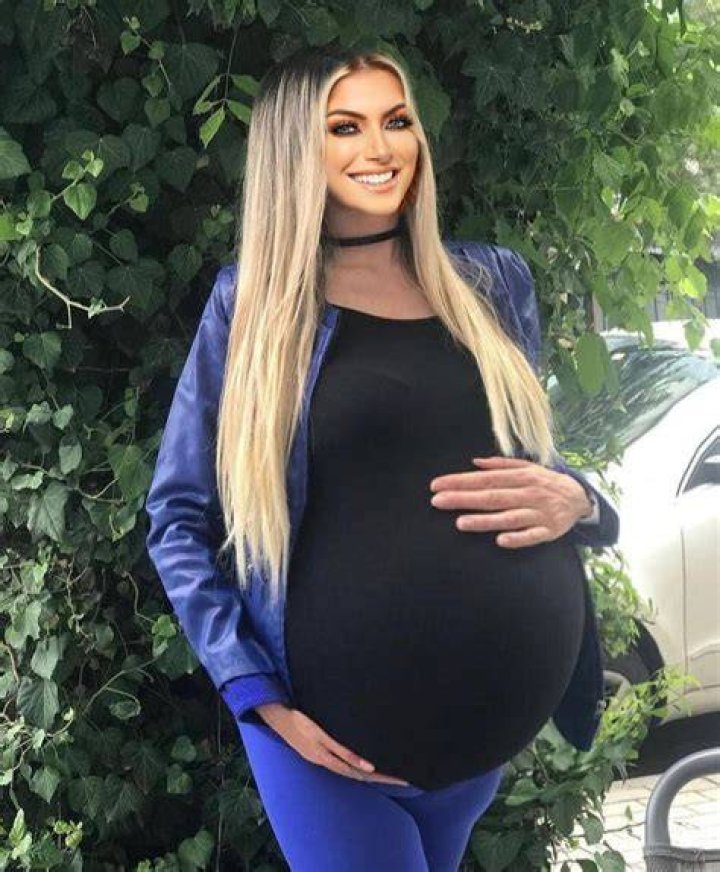 Alexa Bliss pregnant 3 by joyceinflation on DeviantArt