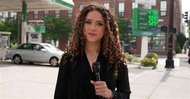 Alexa Datt Age, Bio Wiki, Single, Engaged【 Married Husband worth