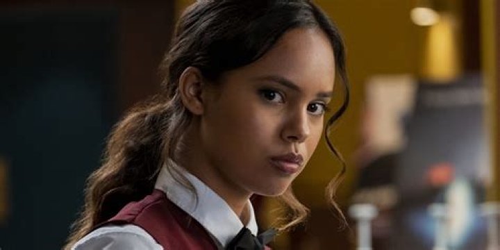 Alisha Marie BioWiki, Age, Height, Sister, Boyfriend, Merch,, Net Worth
