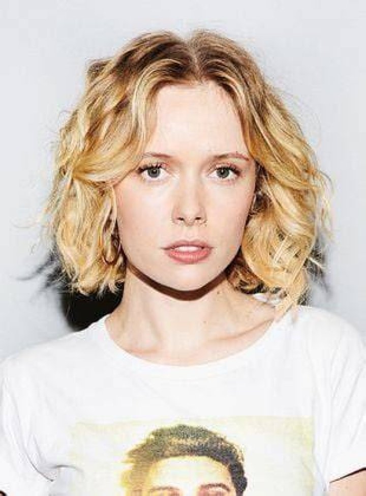 Amelia Eve AdoroCinema
