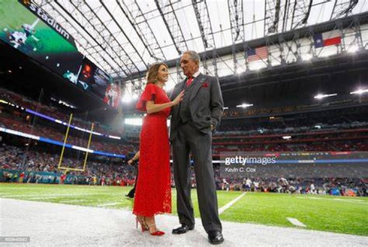 Angela Macuga, Arthur Blank’s Wife 5 Fast Facts You Need to Know
