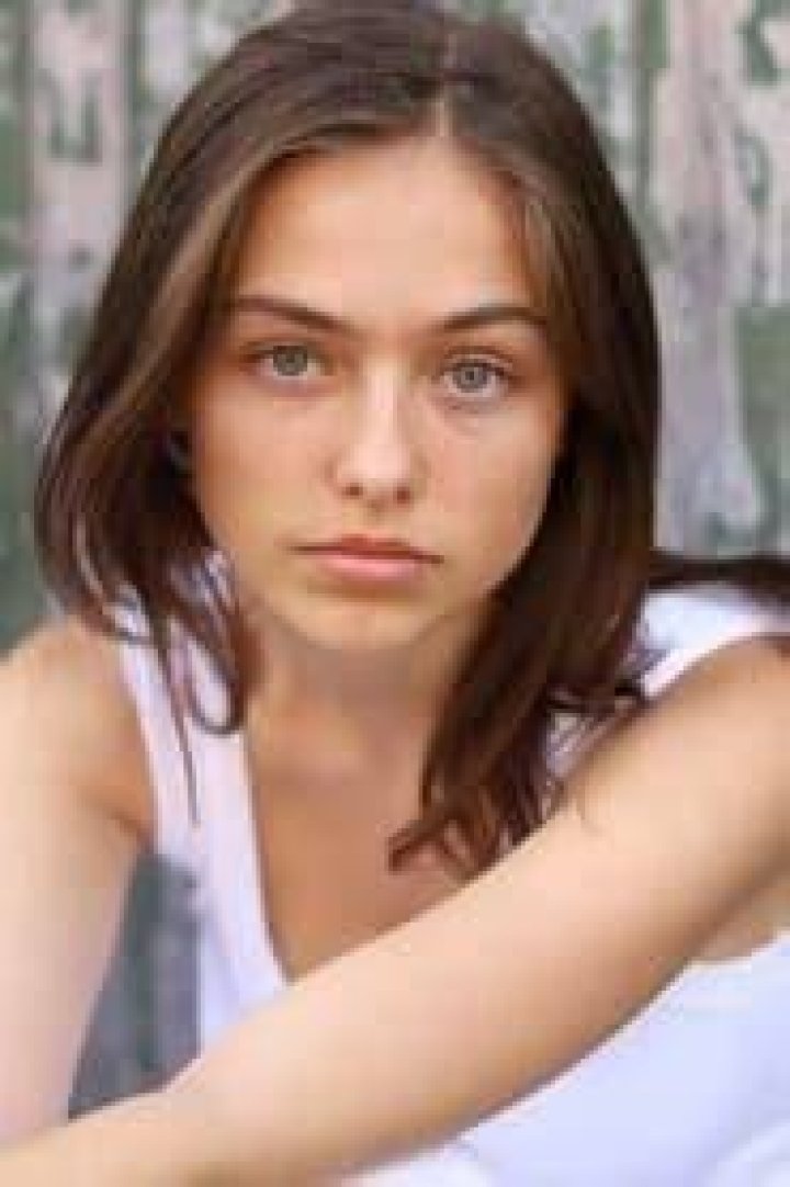 Annabel Wolfe Age, Birthday, Birthplace, Nationality, Parents, Height