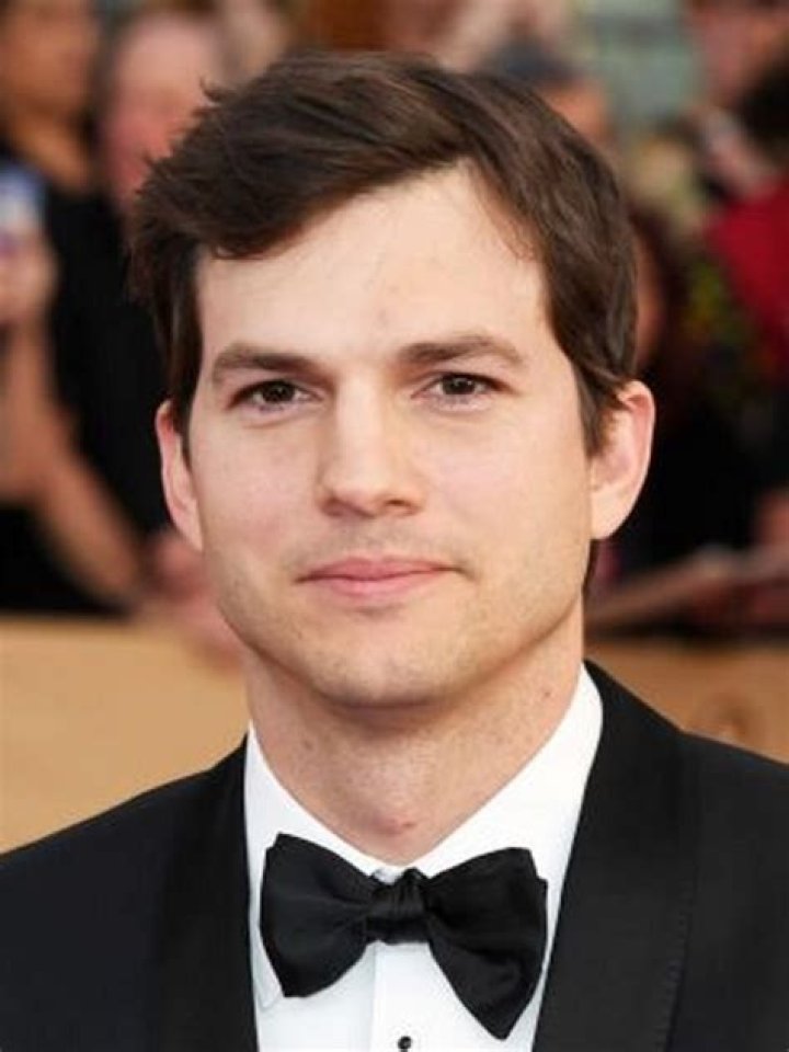 Ashton Kutcher Weight Height Ethnicity Eye Color Shoe Size
