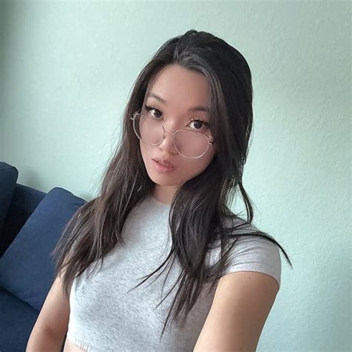 Best Asian OnlyFans Accounts Featuring The Hottest OnlyFans Girls