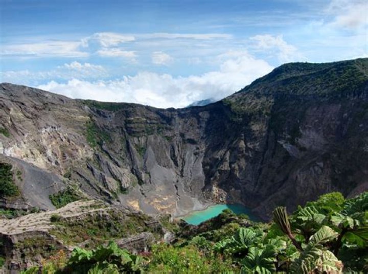 Best Time to See Irazu Volcano in Costa Rica 2023 Rove.me