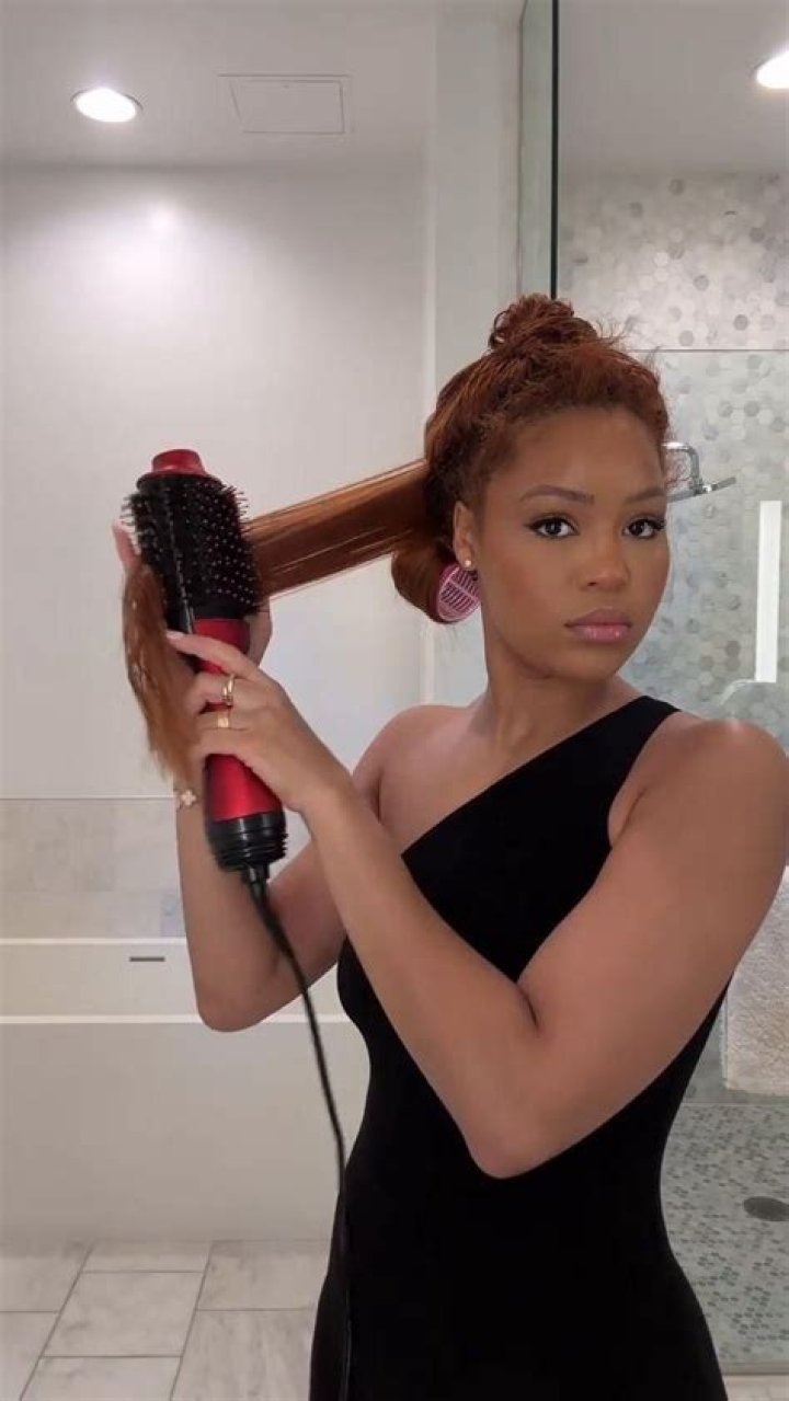 Blow Dry Natural Hair, Natural Hair Blowout, Natural Hair Woman, Tahj