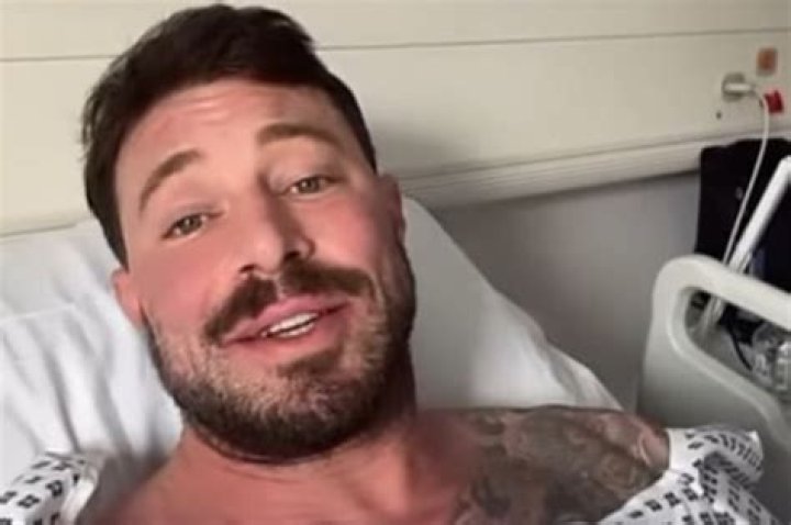 Blue star Duncan James shares VERY rare photo of daughter as he