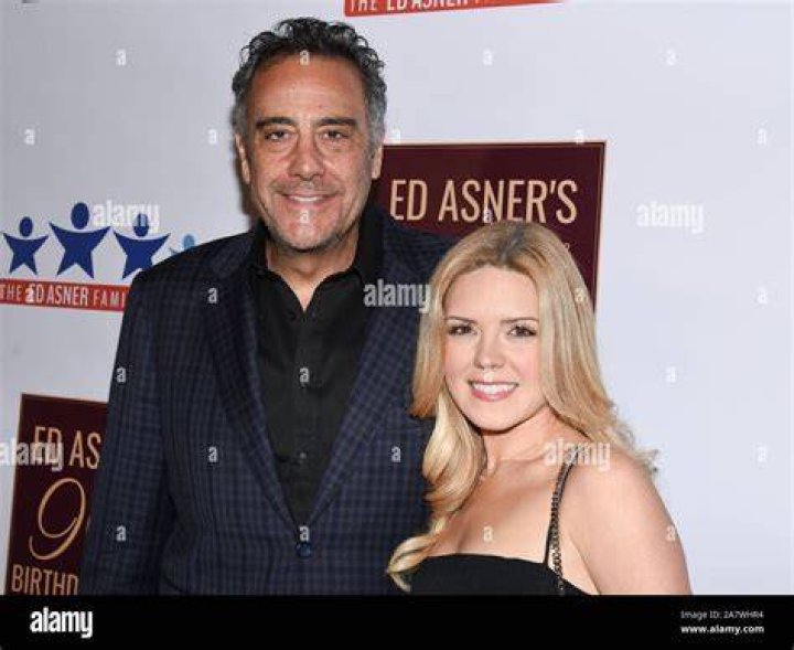 Brad Garrett & Isabella Quella Engaged Actor & Girlfriend Are Getting
