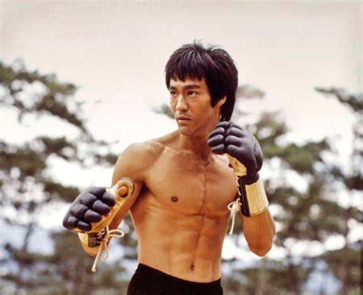 Bruce Lee When and how he died, reason of death, movie list, images