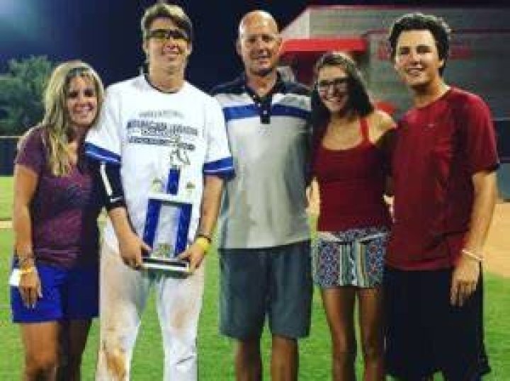 Bryson Stott Parents Derek Stott And Shana Stott Facts About His Family