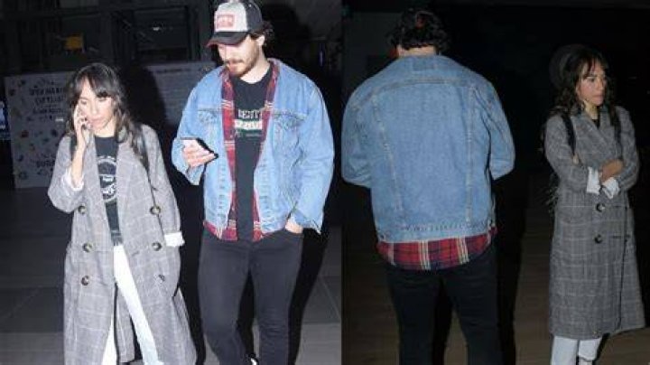 Cagatay Ulusoy Spotted Holding Girlfriend duygu sarışın's Hand In