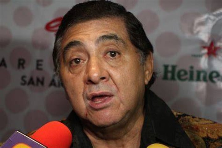 Carlos Bonavides, un comediante en las telenovelas Univision