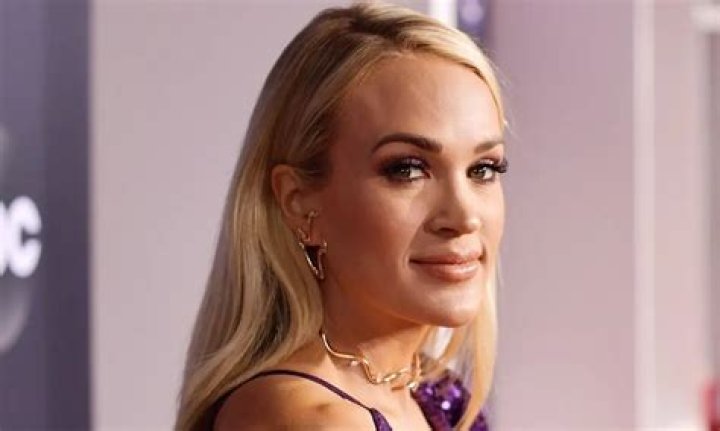 Carrie Underwood Reveals Neck Injury That Sidelined Her