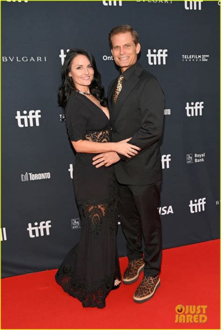 Casper Van Dien 2024 Wife, net worth, tattoos, smoking & body facts
