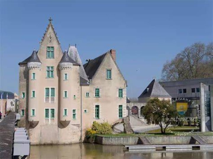 Chateau Marmont prepares to reopen
