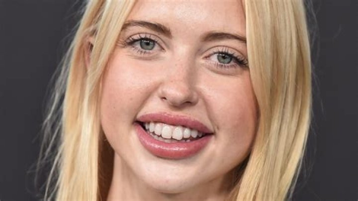Chloe Cherry