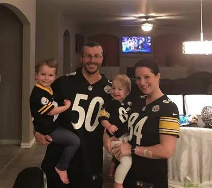 Chris Watts Has Family Photos in Cell, and Petition Calls for Removal