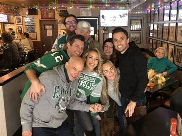 Colleen Wolfe Husband John Gonzalez Is A Philly Fan