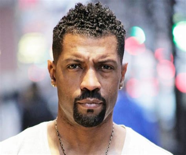 Comedian Deon Cole's Private Life He Is Not Married and Has a Son