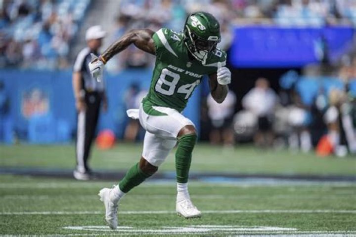 Corey Davis' Family 5 Fast Facts You Need to Know
