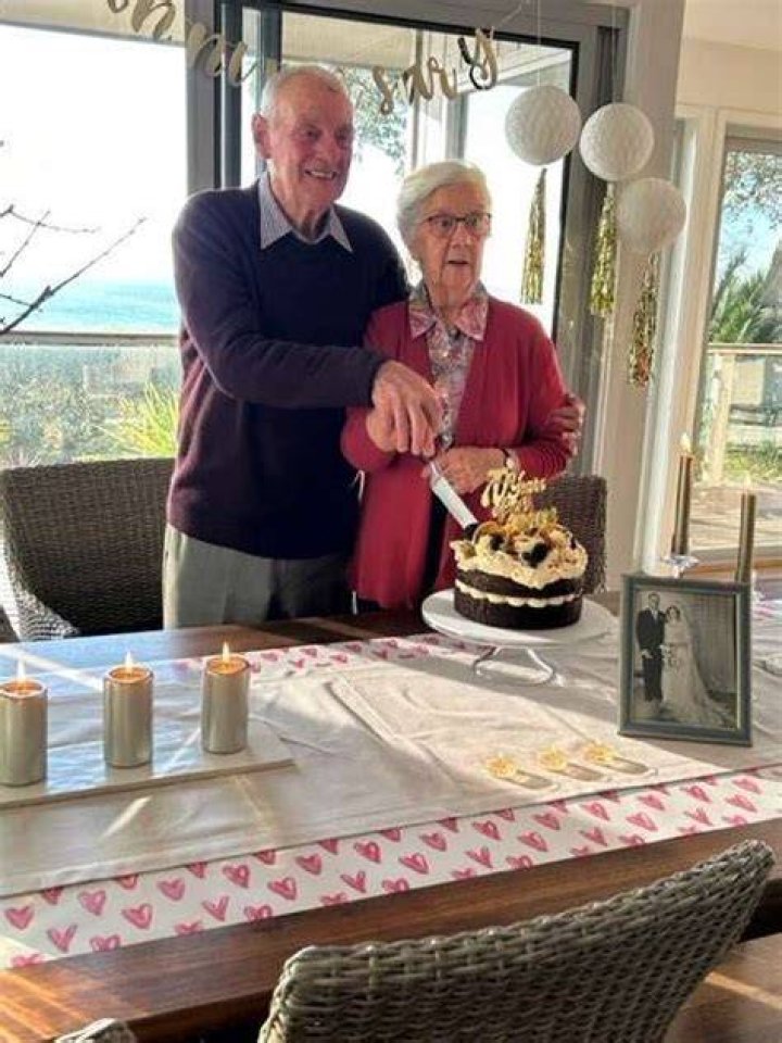 Couple celebrate 70 years of marriage after posing as bride and groom