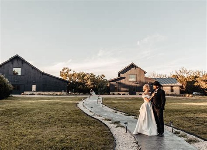 Creek Barn, Dripping Springs Rustic Barn Wedding Venue in TX