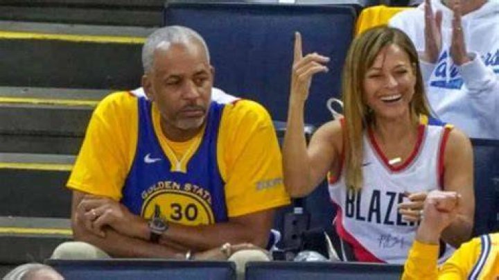 Dell and Sonya Curry for the first time do not support Stephen together