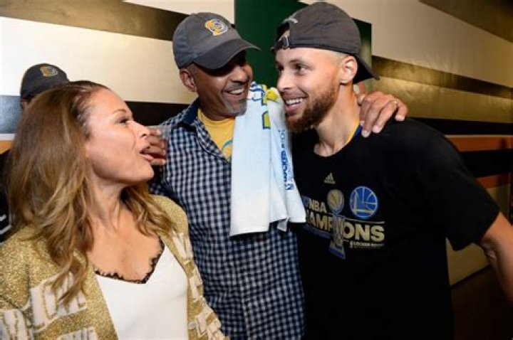 Dell Curry & Sonya Curry Who is Steph&rsquo;s Mom? How They Met + Divorce