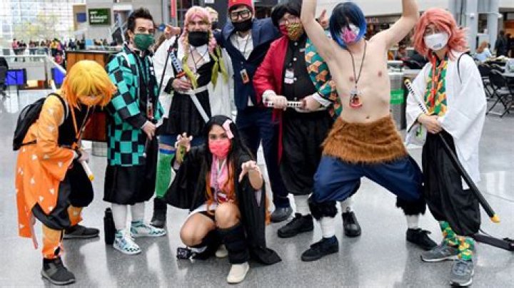 Demon Slayer Cosplayer mexicana impresiona al volverse Mitsuri Kanroji