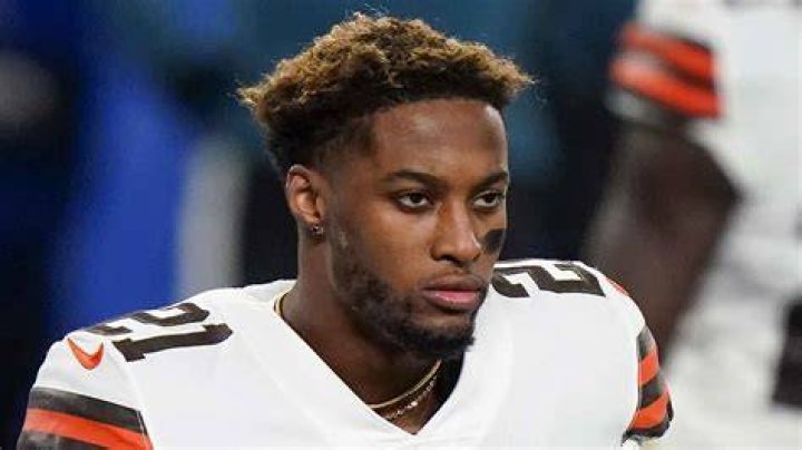Denzel Ward net worth How much is the Browns' CB salary? Marca