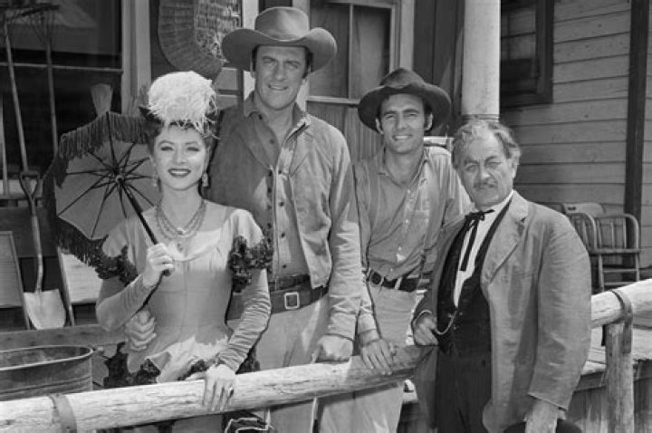 Details about *GUNSMOKE (1960) Dennis Weaver & Jean Ingram Vintage Orig