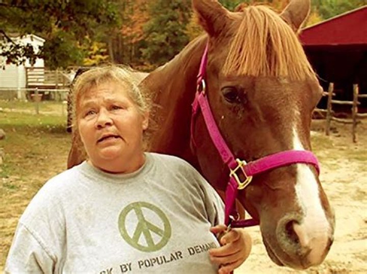 Did Dr. Brenda leave Dr. Pol? Her Husband, Salary, and Wiki Bio Famous Celebrities