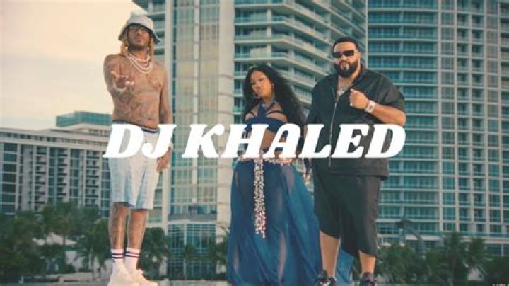 DJ Khaled BEAUTIFUL (feat. Future & SZA) (Lyric Video) I took a