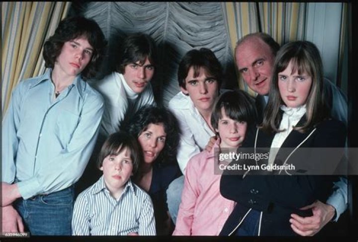 Does Matt Dillon Have Kids? Wife And Family