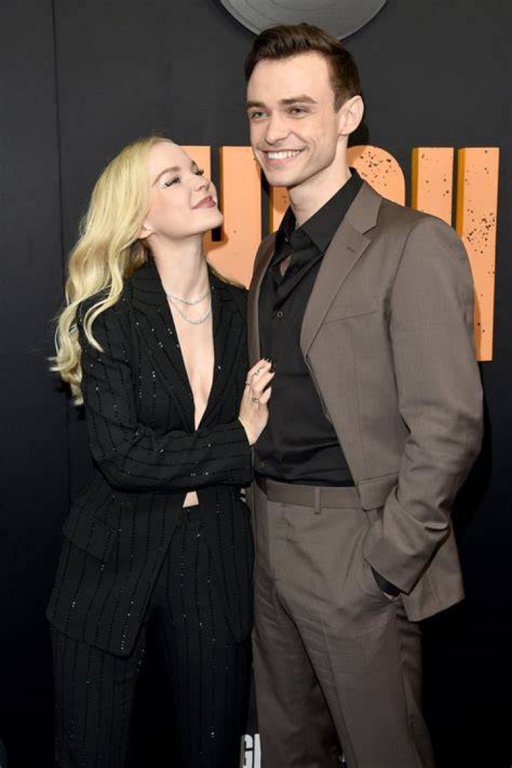 Dove Cameron and Thomas Doherty's Celebrity couples, Dove cameron