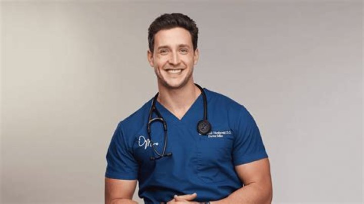 Dr Mike Age, Net Worth, Girlfriend, Family, Height and Biography
