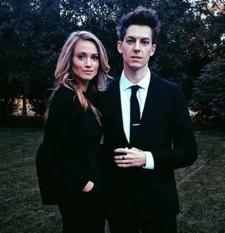 Ellison Barber Married, Husband, Salary, Age, Measurements WikicelebInfo