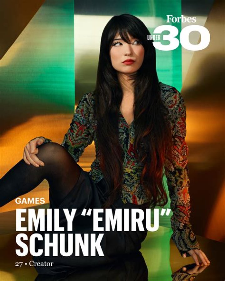 Emily Schunk (Emiru) Bio, Age, Boyfriend, Net Worth, Photos, Wiki in